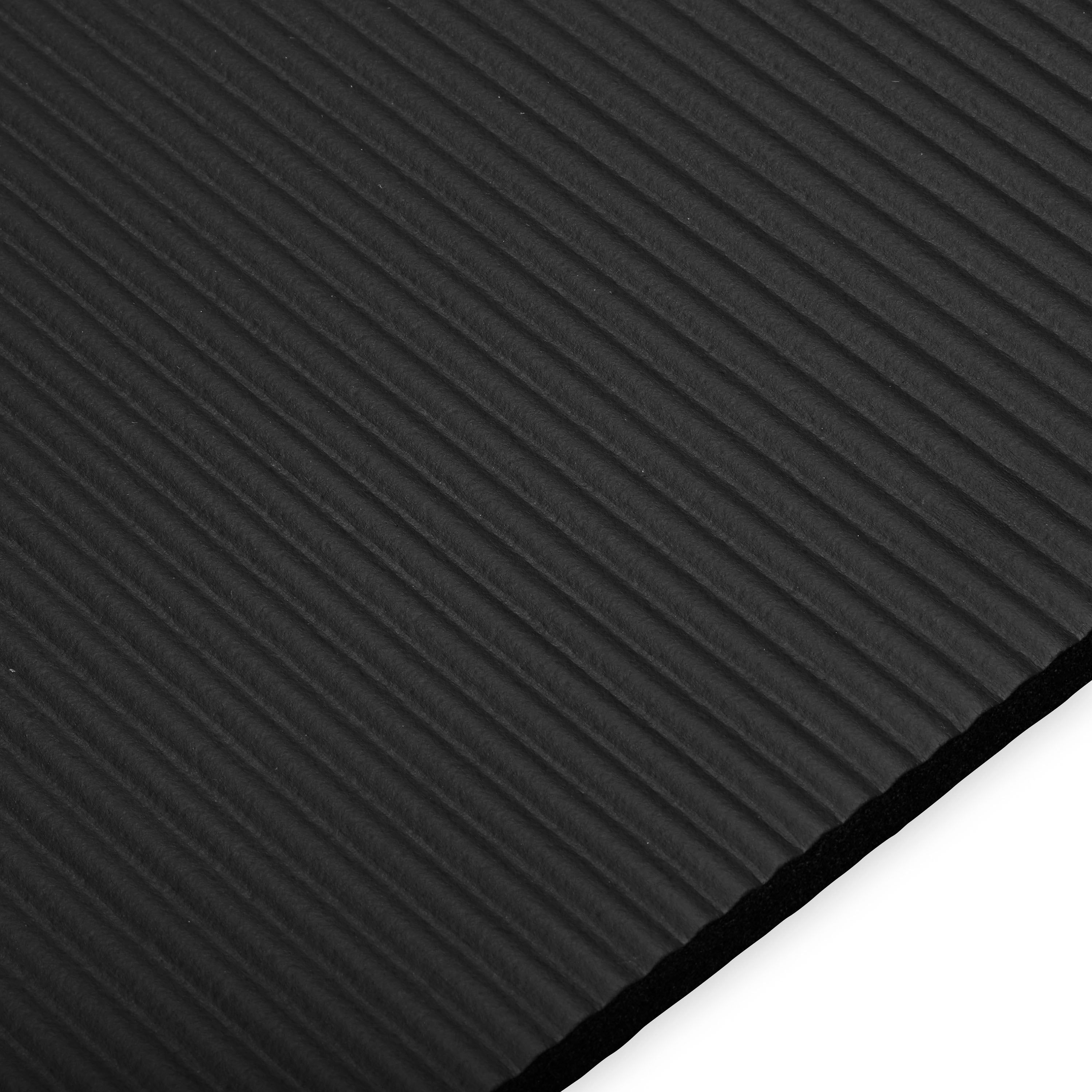 Gaiam Fitness Mat (10mm) Black up close